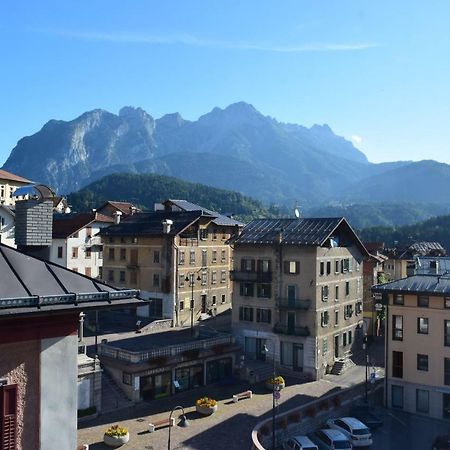 Lozzo Di Cadore - Dolomiti - Piazza IV Novembre Lozzo Cadore 외부 사진