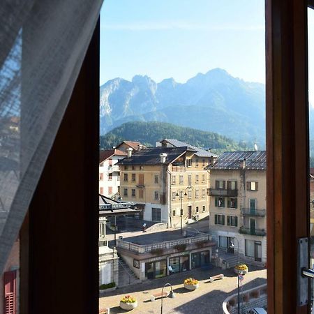 Lozzo Di Cadore - Dolomiti - Piazza IV Novembre Lozzo Cadore 외부 사진