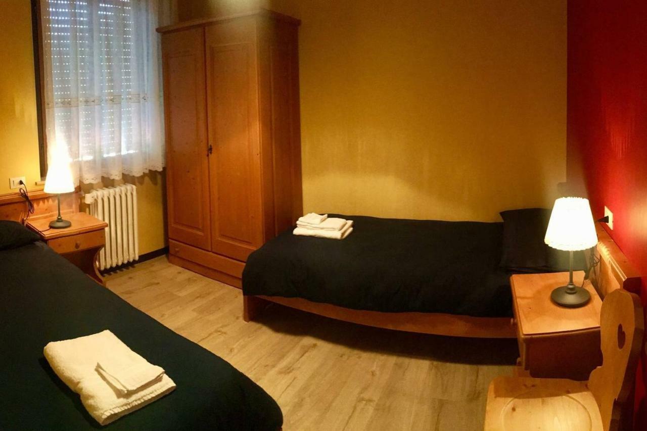 Lozzo Di Cadore - Dolomiti - Piazza IV Novembre Lozzo Cadore 외부 사진