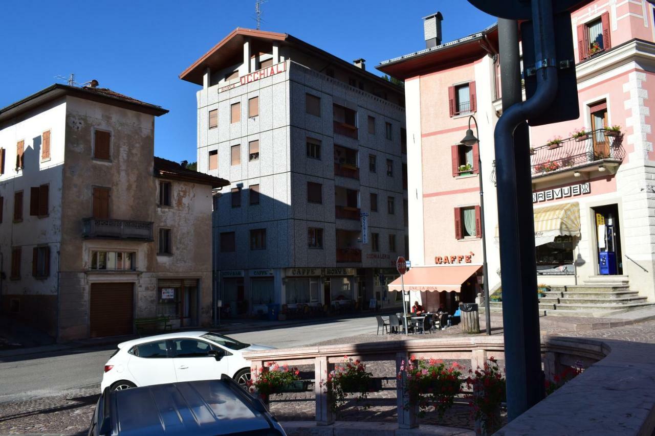 Lozzo Di Cadore - Dolomiti - Piazza IV Novembre Lozzo Cadore 외부 사진